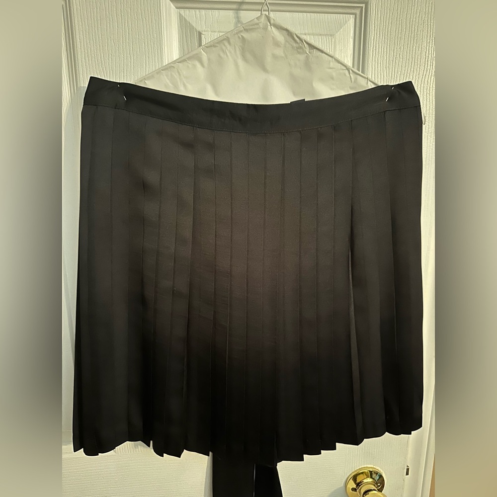 GAP Black Pleated Midi Skirt